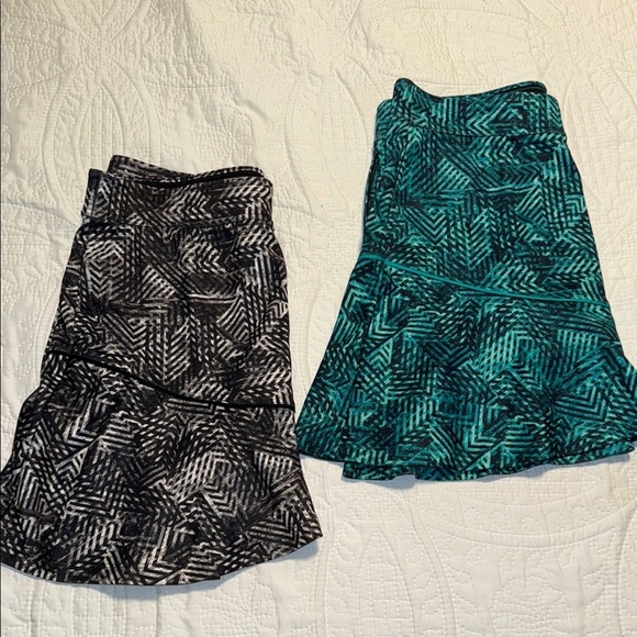 made for life Dresses & Skirts - Patterned Black and Teal Skirt Set